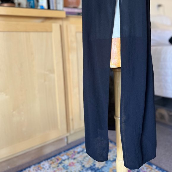 Forever 21 Black Sleeveless Maxi with High Slit - Picture 5 of 9